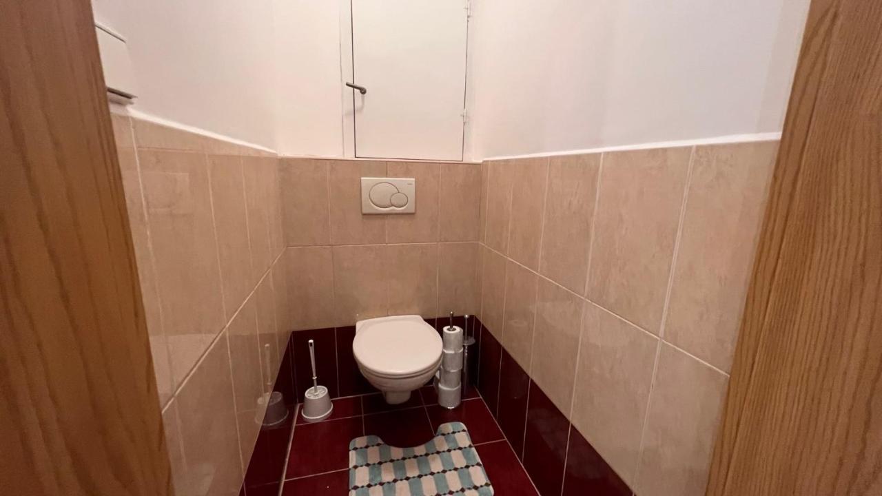 2 Room Apartment, Near Oc Galeria, Petrzalka Bratislava Exteriér fotografie