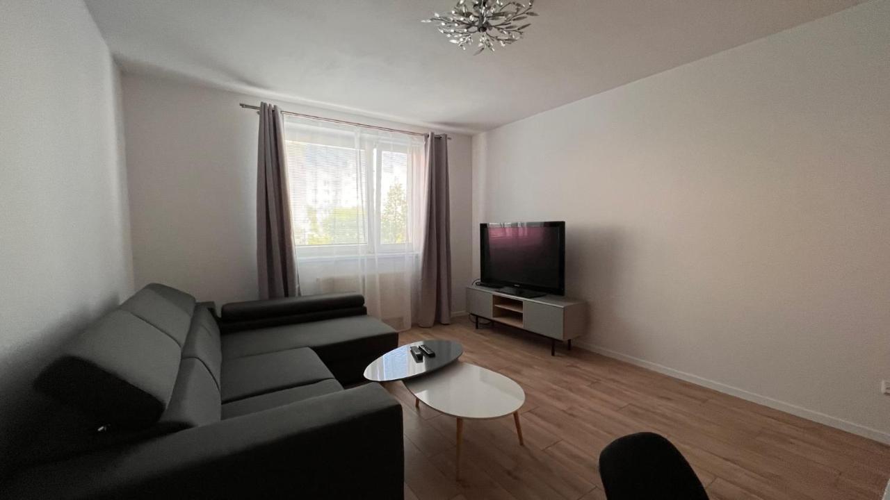 2 Room Apartment, Near Oc Galeria, Petrzalka Bratislava Exteriér fotografie