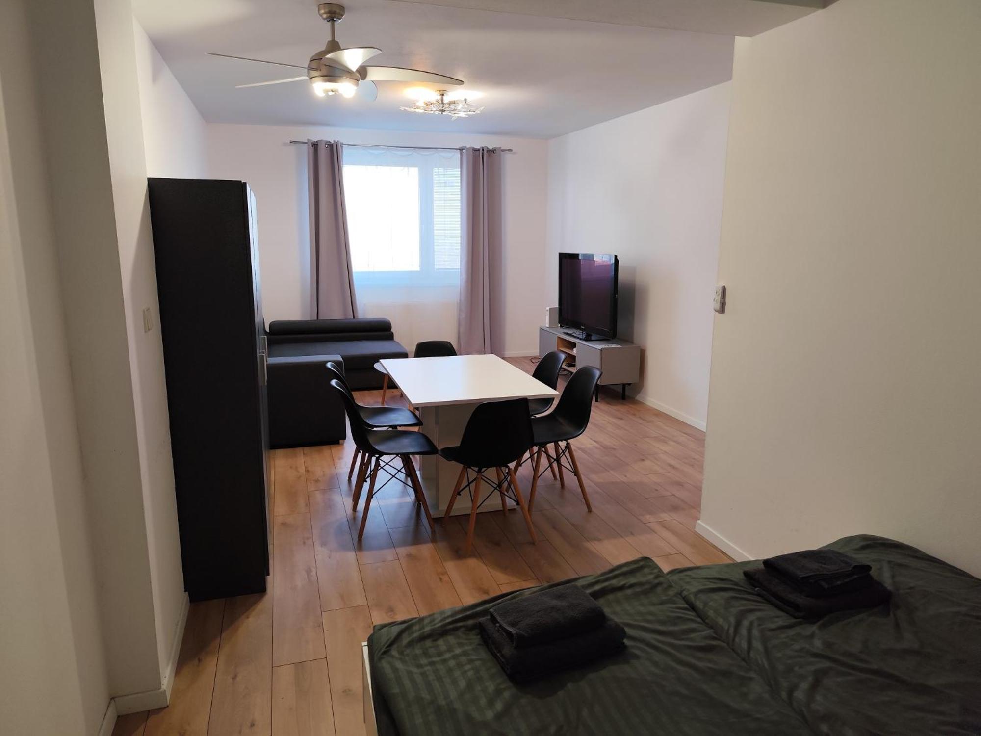 2 Room Apartment, Near Oc Galeria, Petrzalka Bratislava Exteriér fotografie